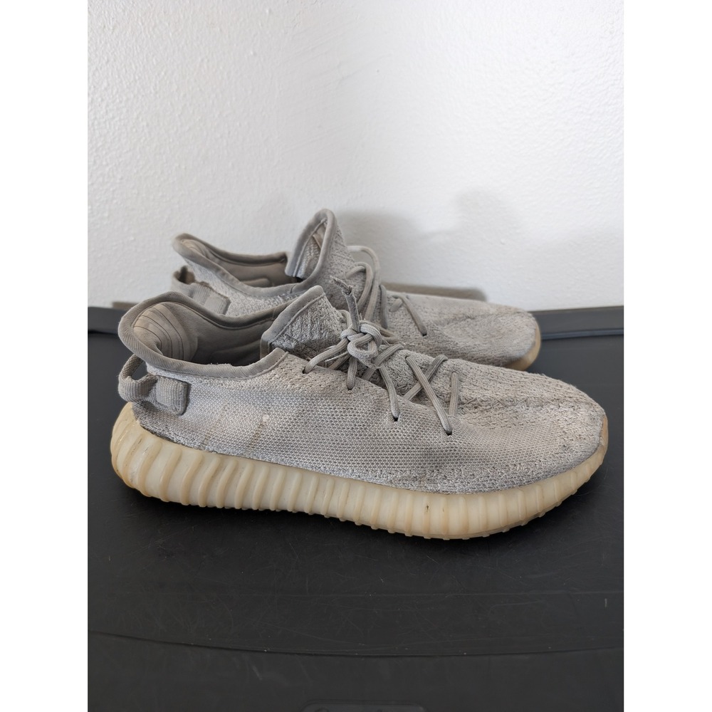 Adidas Men's 7.5 Yeezy Boost 350 V2 Cream White CP9366 Gray Sneakers